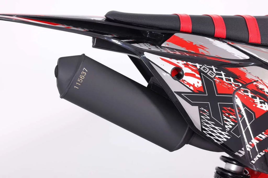 Black 140cc Off Road Dirt Bike B9304