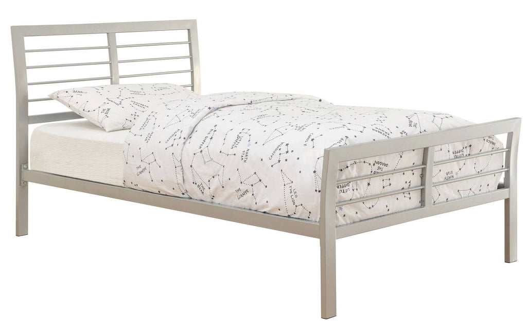 Silver Metal Bed (Full) Q288589