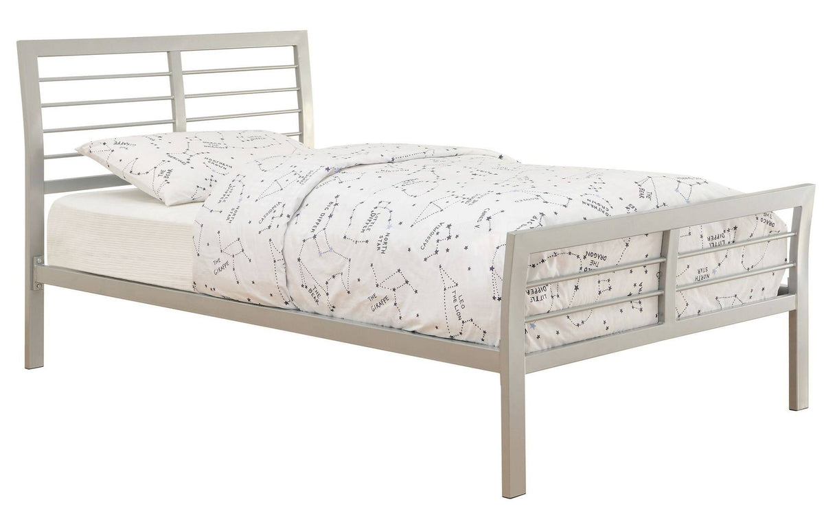 Silver Metal Bed (Full) Q288589