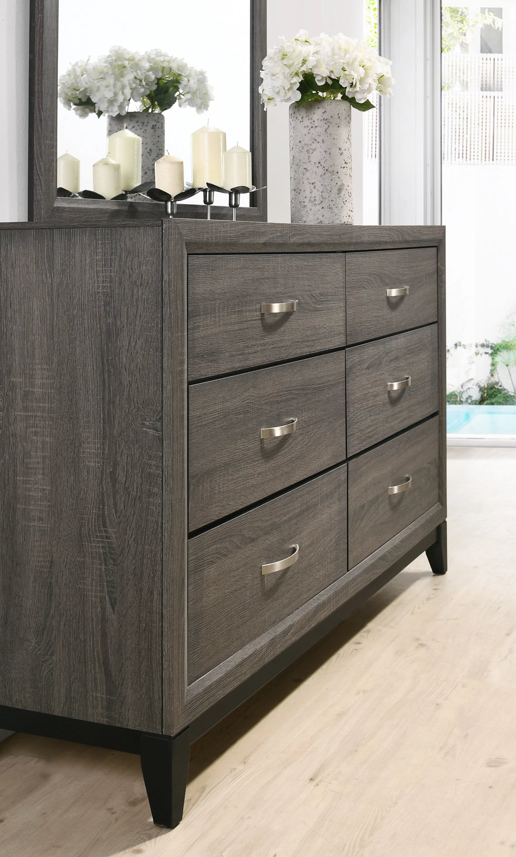King Size Wood Bedroom Set with Bed Dresser Mirror Nightstand Chest A225856