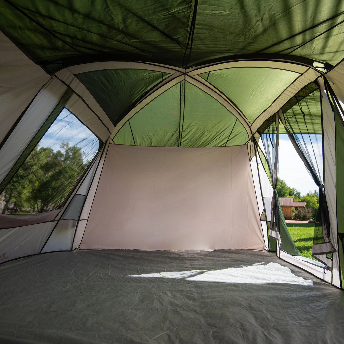 10-Person 3-Room Tent with Shade Awning F836