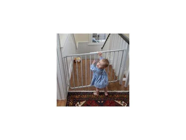 White Stairway Pet Gate H825358