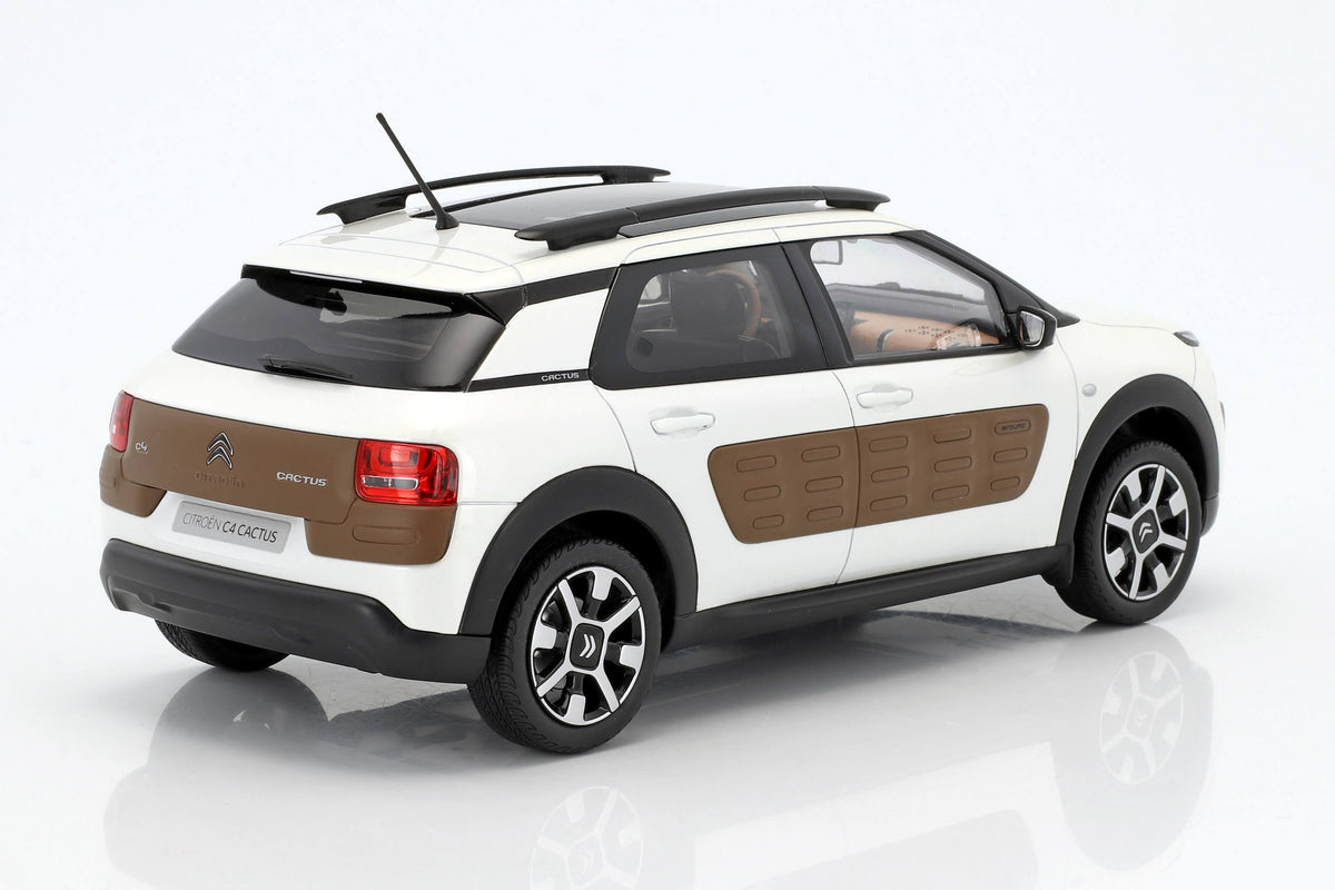 1:18 2014 Citroen C4 Cactus Diecast Model Car Pearl White M2350