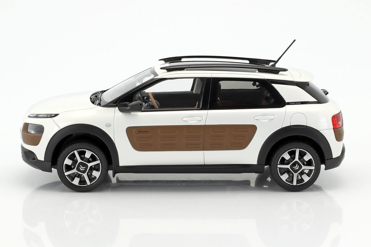 1:18 2014 Citroen C4 Cactus Diecast Model Car Pearl White M2350