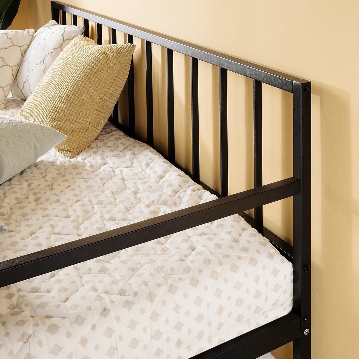 Black Twin Daybed & Trundle Set H980