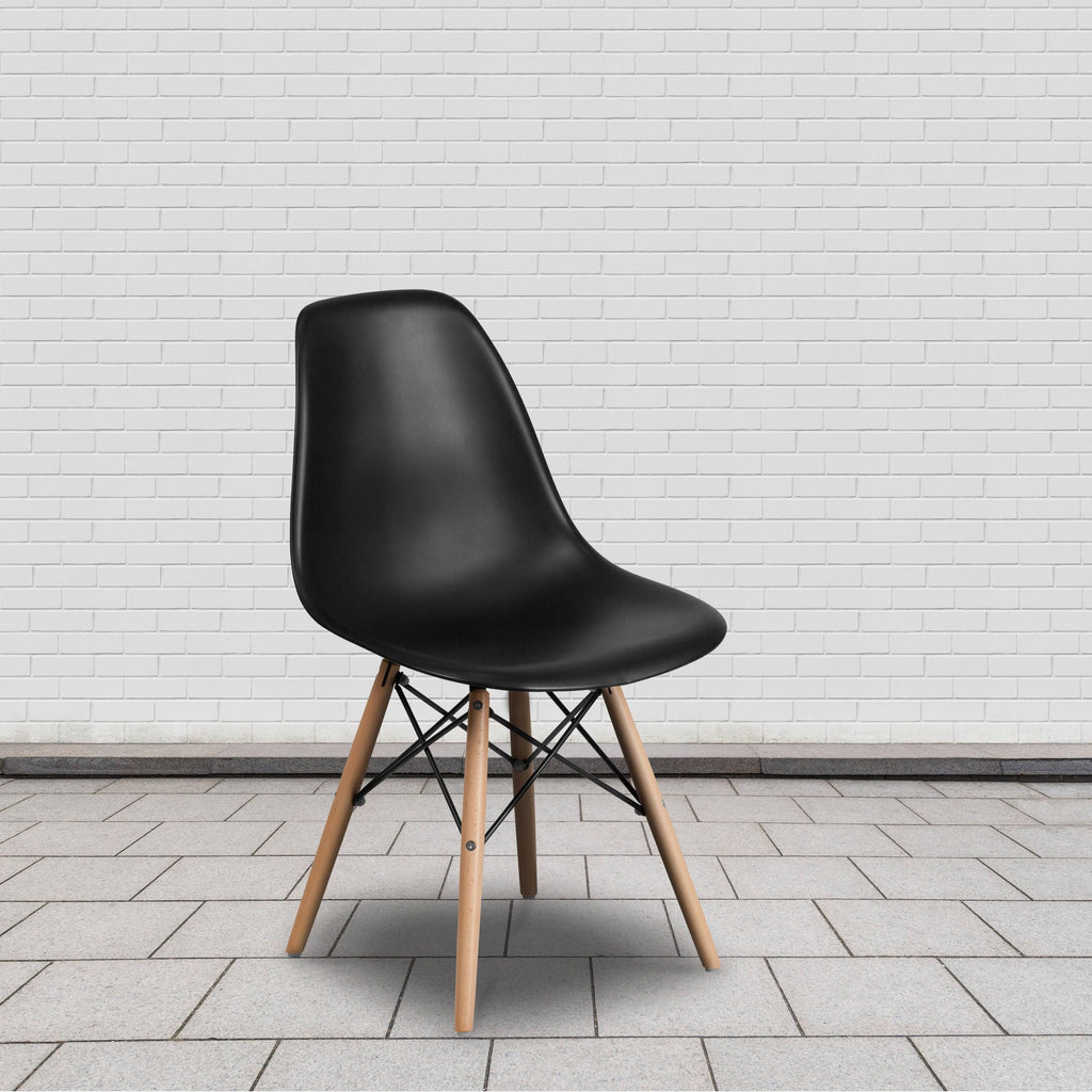 2 Pack Plastic Chair with Wooden Legs Green U5916