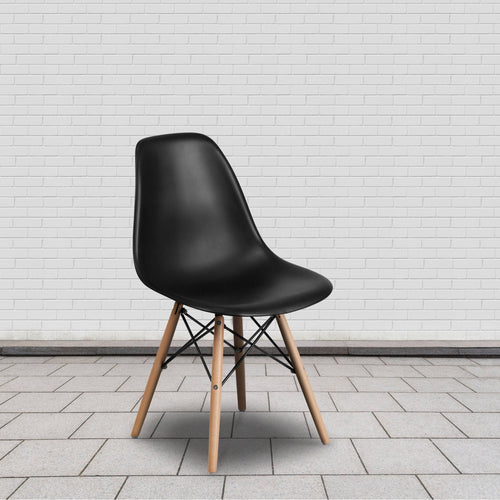 2 Pack Plastic Chair with Wooden Legs Green U5916