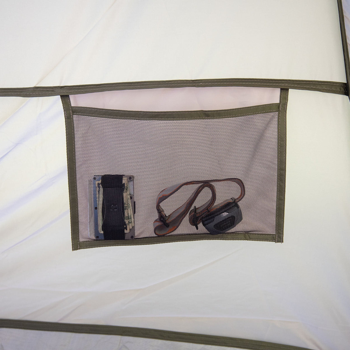 10-Person 3-Room Tent with Shade Awning F836