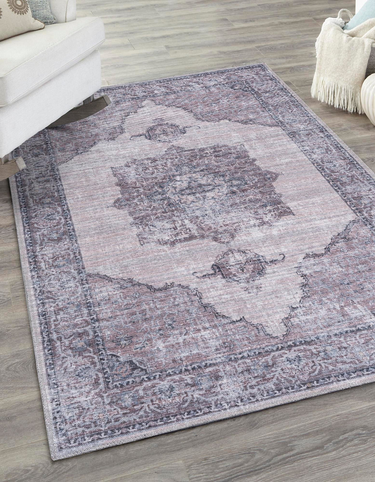 9' 2 x 12' Ivory And Gray Low Rug I60707