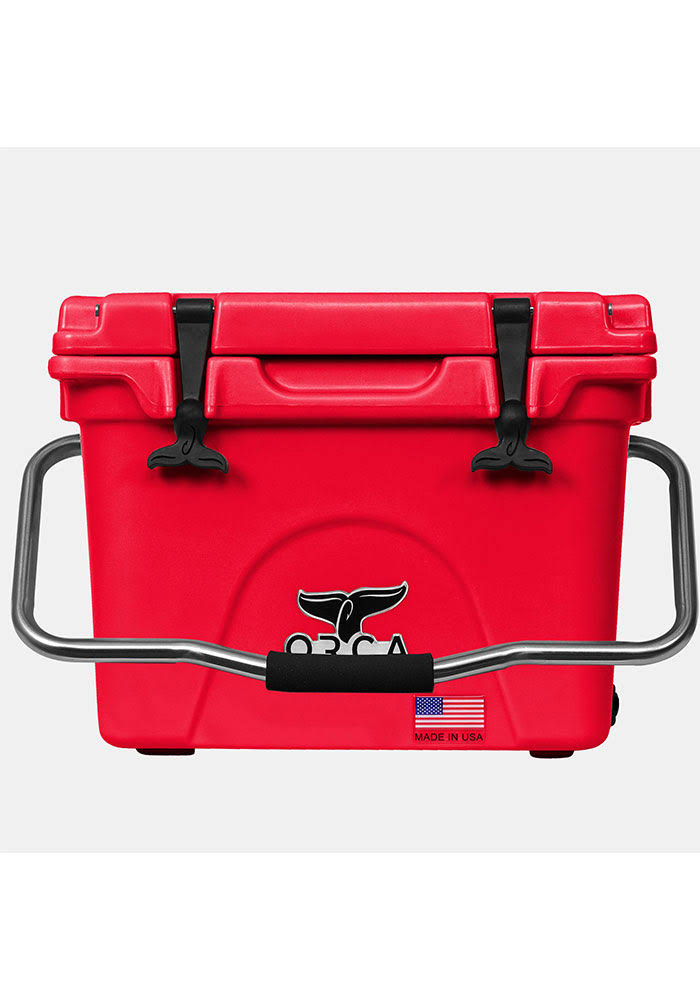 Red 20-Quart Hard-Sided Cooler Q3437