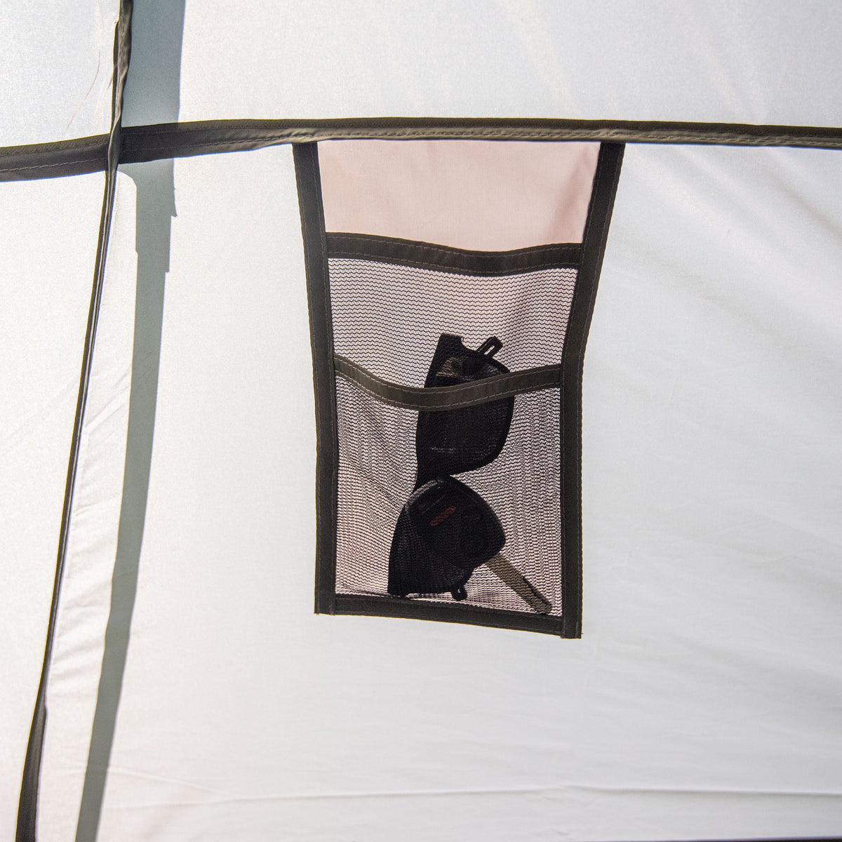 10-Person 3-Room Tent with Shade Awning F836